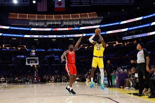 New Orleans Pelicans v Los Angeles Lakers