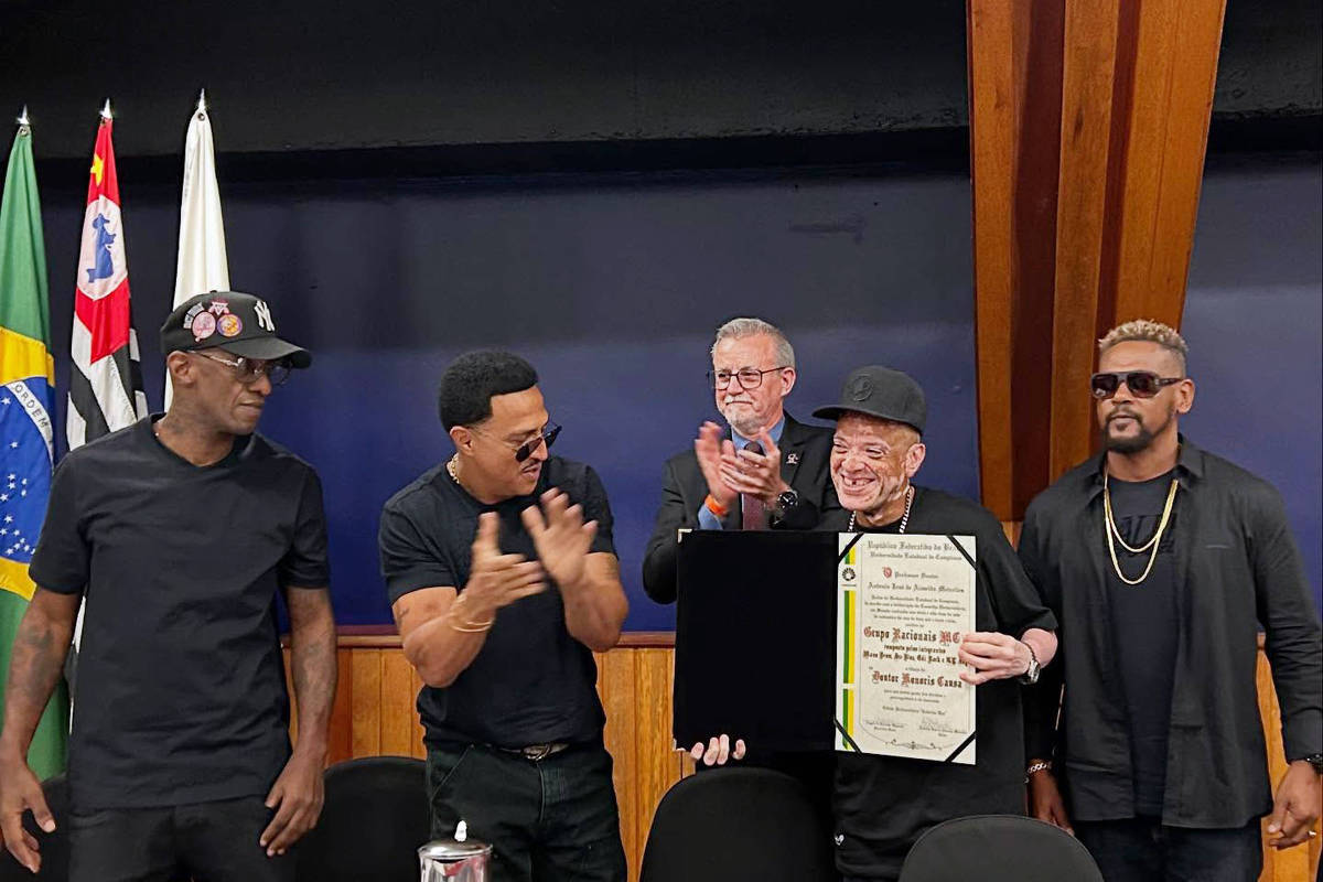 Racionais MCs recebem título coletivo de doutor honoris causa na Unicamp