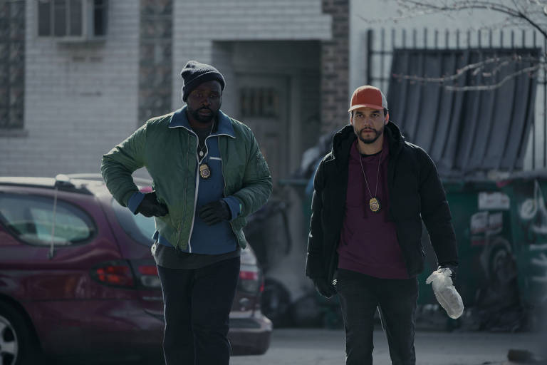 Brian Tyree Henry e Wagner Moura em cena da série "Ladrões de Drogas", do Apple TV+