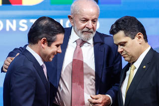 Lula participa de encontro com prefeitos no centro de convenções Ulysses Guimarães