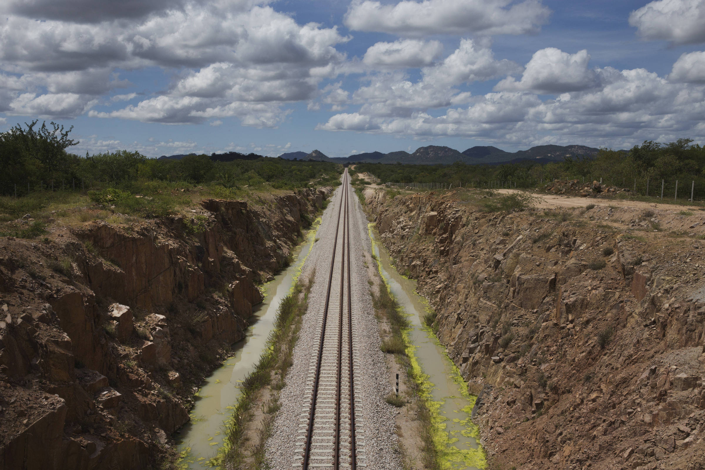 Ministro do TCU diz que empurra-empurra no governo induz prorrogação de ferrovias