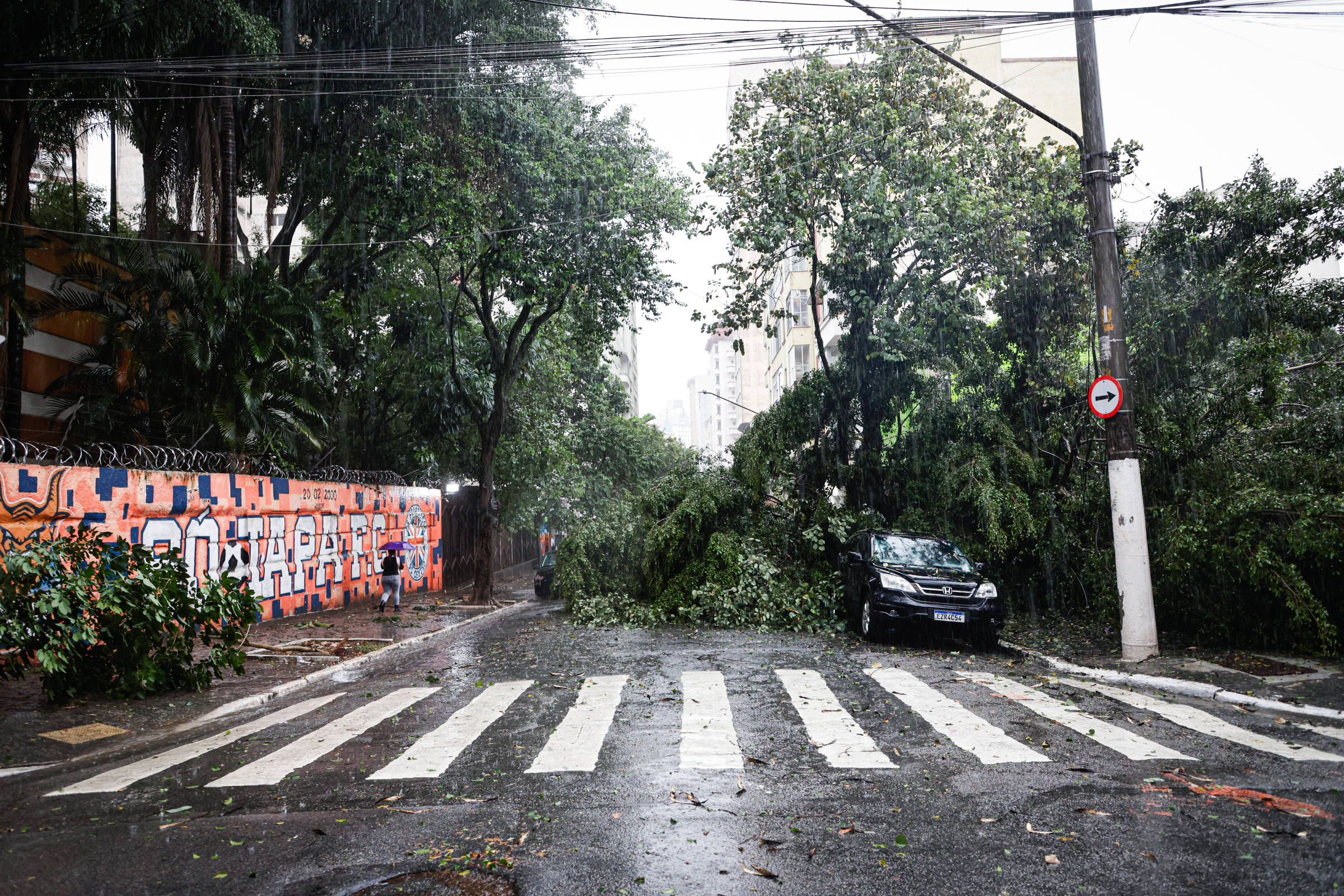 São Paulo continua com alerta de chuva intensa para esta quinta-feira (13)