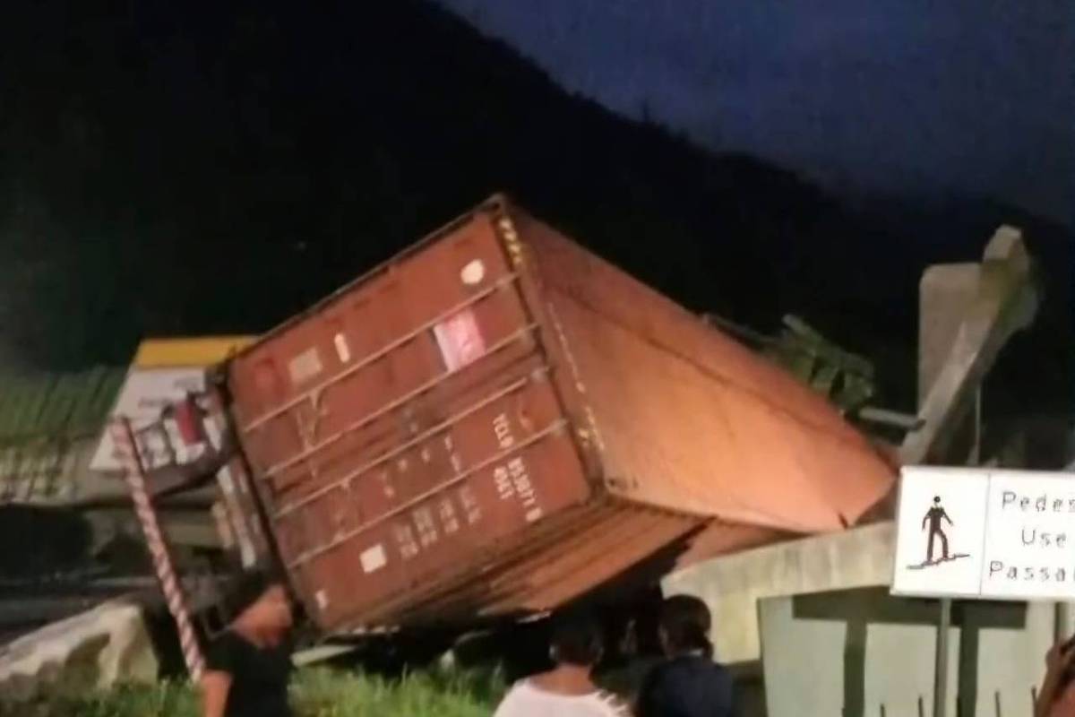 Rodovia Anchieta pode ser liberada por volta das 12h, diz gerente da Ecovias