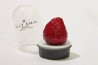 food-strawberry-corrected