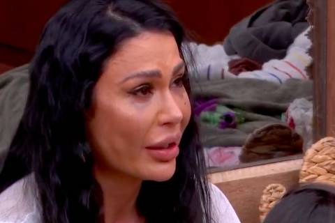 Gracyanne revela que já passou fome e comeu do lixo