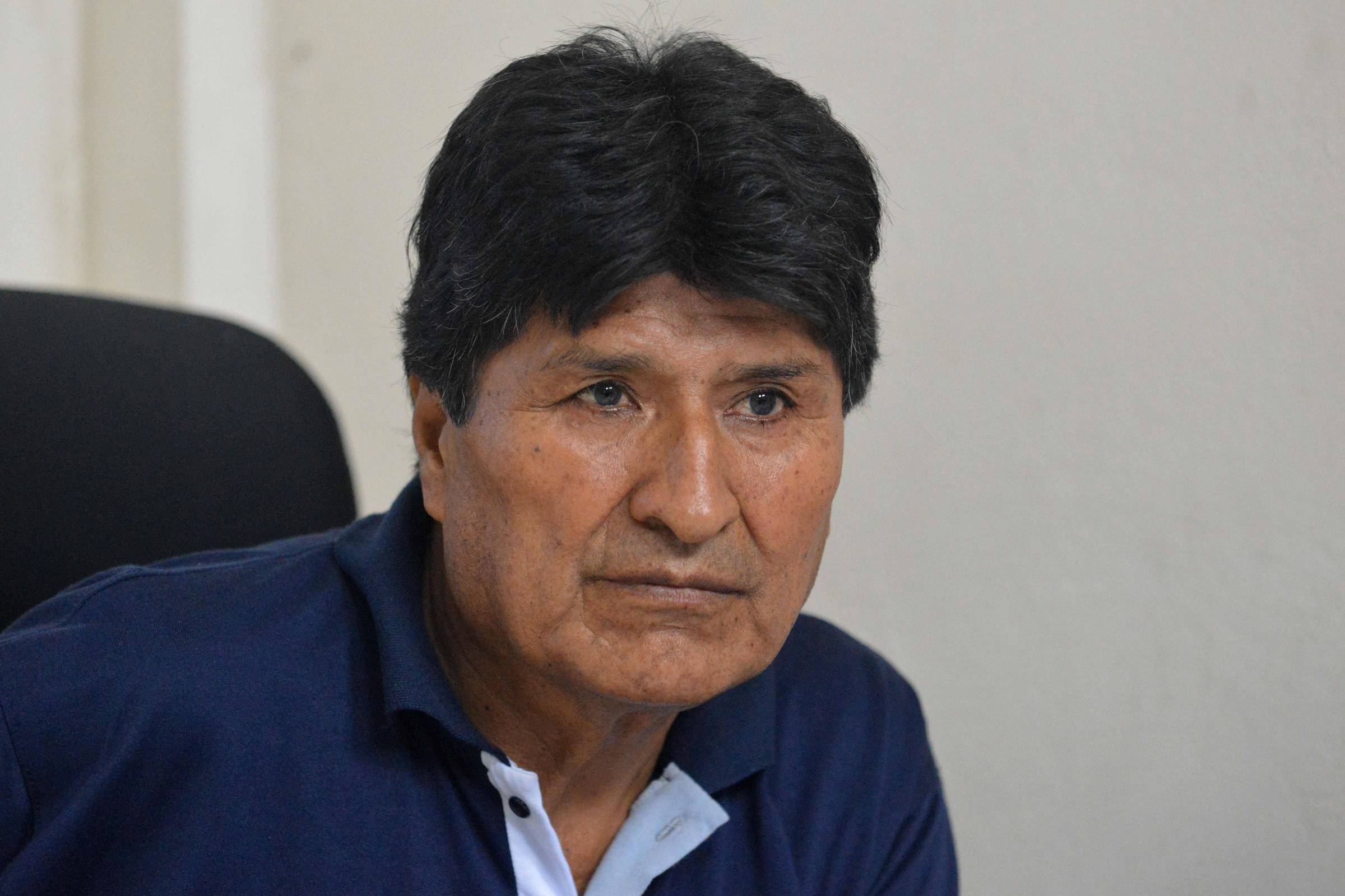 Evo Morales foge da Justiça na selva boliviana e planeja retorno à Presidência