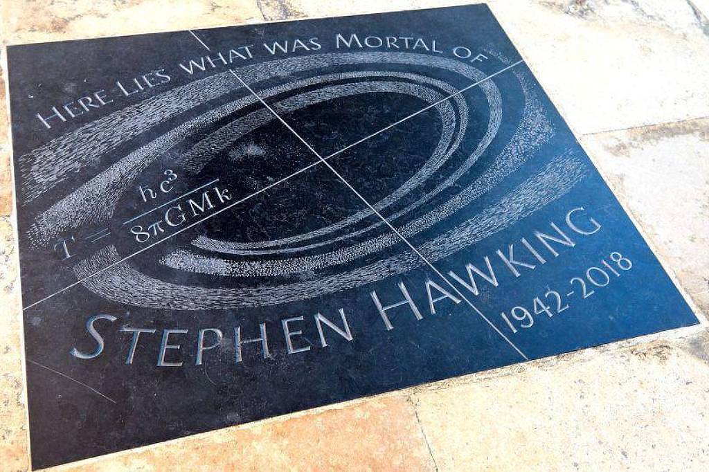 O que significa a equação na sepultura de Stephen Hawking