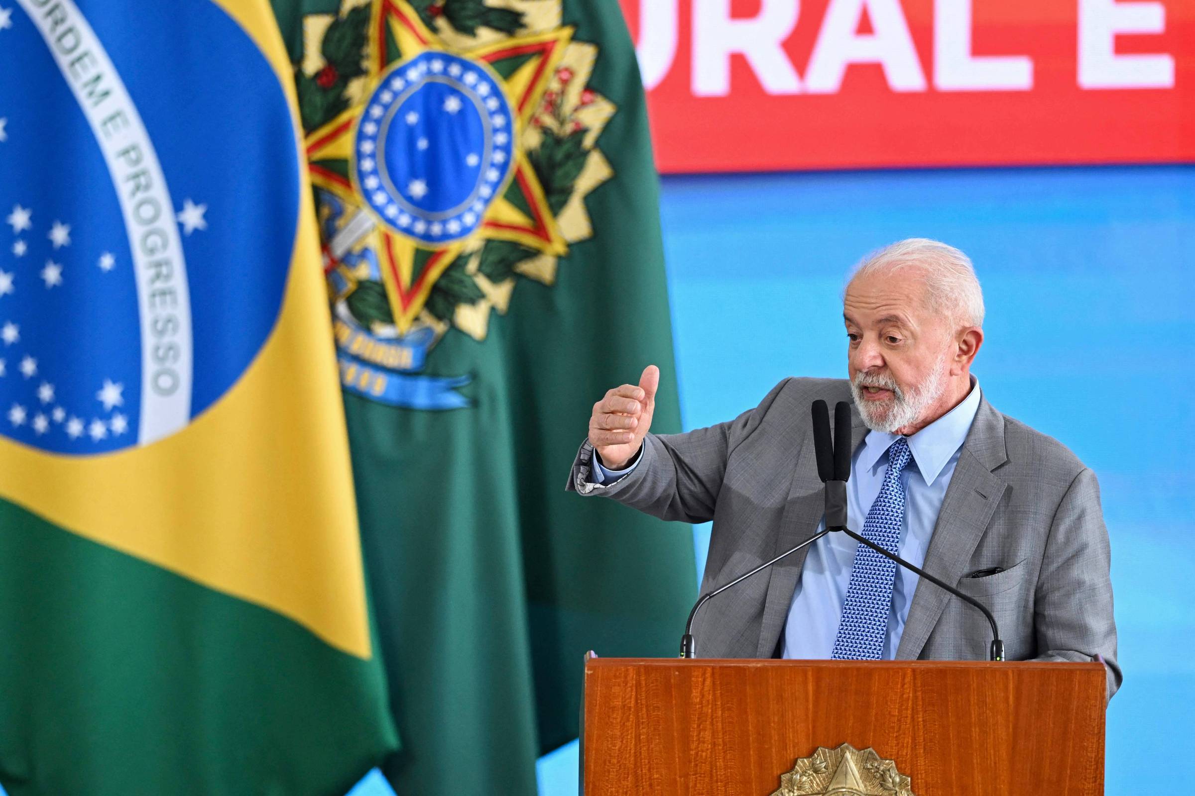 Governo Lula avalia ampliar renda do Minha Casa, Minha Vida para até R$ 12 mil