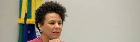 A então deputada federal Áurea Carolina (PSOL-MG), em comissão da Câmara em 2022; 6.jul.22