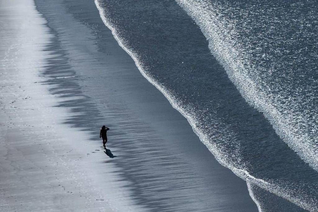 Qual a diferença entre solidão e solitude? E por que ficar sozinho pode fazer bem à saúde