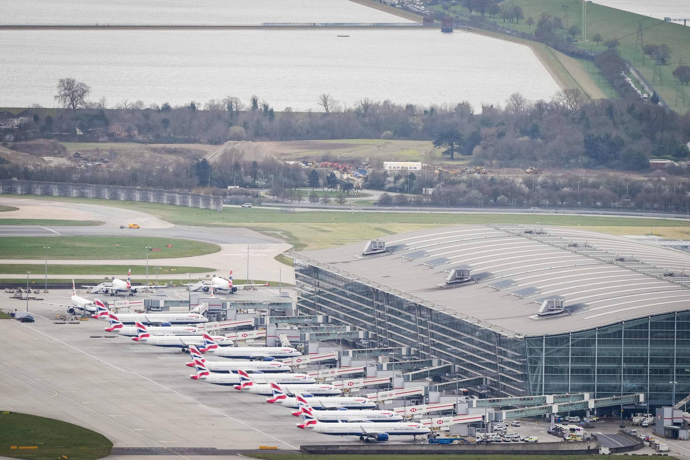 Quarto aeroporto mais movimentado do mundo, Heathrow tem voos para mais de 230 lugares; veja números