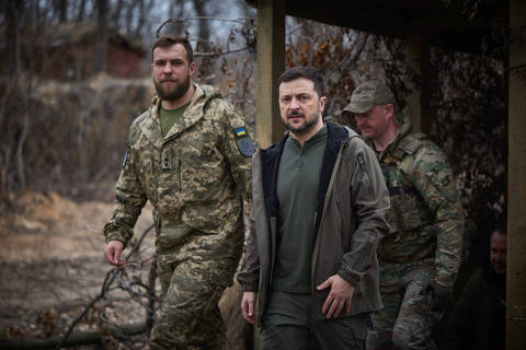 Ukraine's President Volodymyr Zelenskiy visits a frontline, amid Russia's attack on Ukraine, in Donetsk region, Ukraine, March 22, 2025. Ukrainian Presidential Press Service/Handout via REUTERS ATTENTION EDITORS - THIS IMAGE HAS BEEN SUPPLIED BY A THIRD PARTY. ORG XMIT: PPP-GAR27