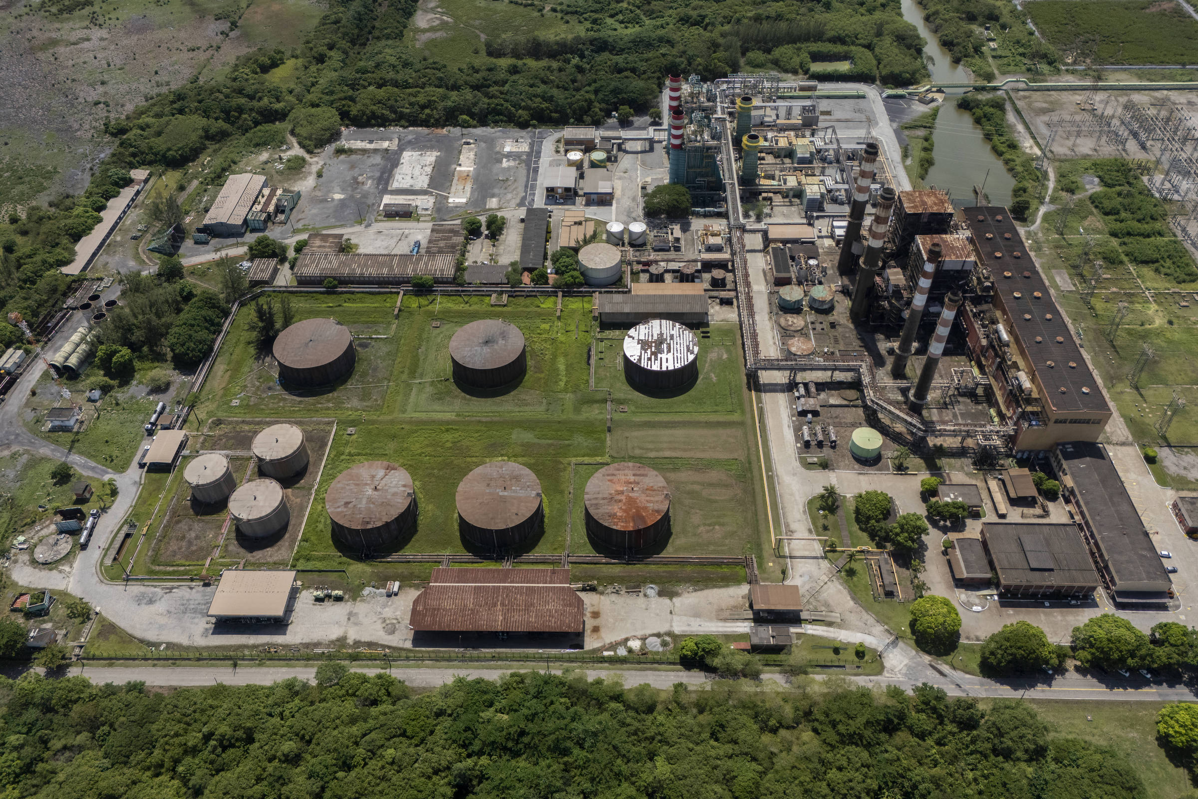 Eletrobras conclui venda de última usina térmica para J&F, dos irmãos Batista