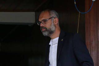 PF faz buscas na casa do blogueiro bolsonarista Allan dos Santos