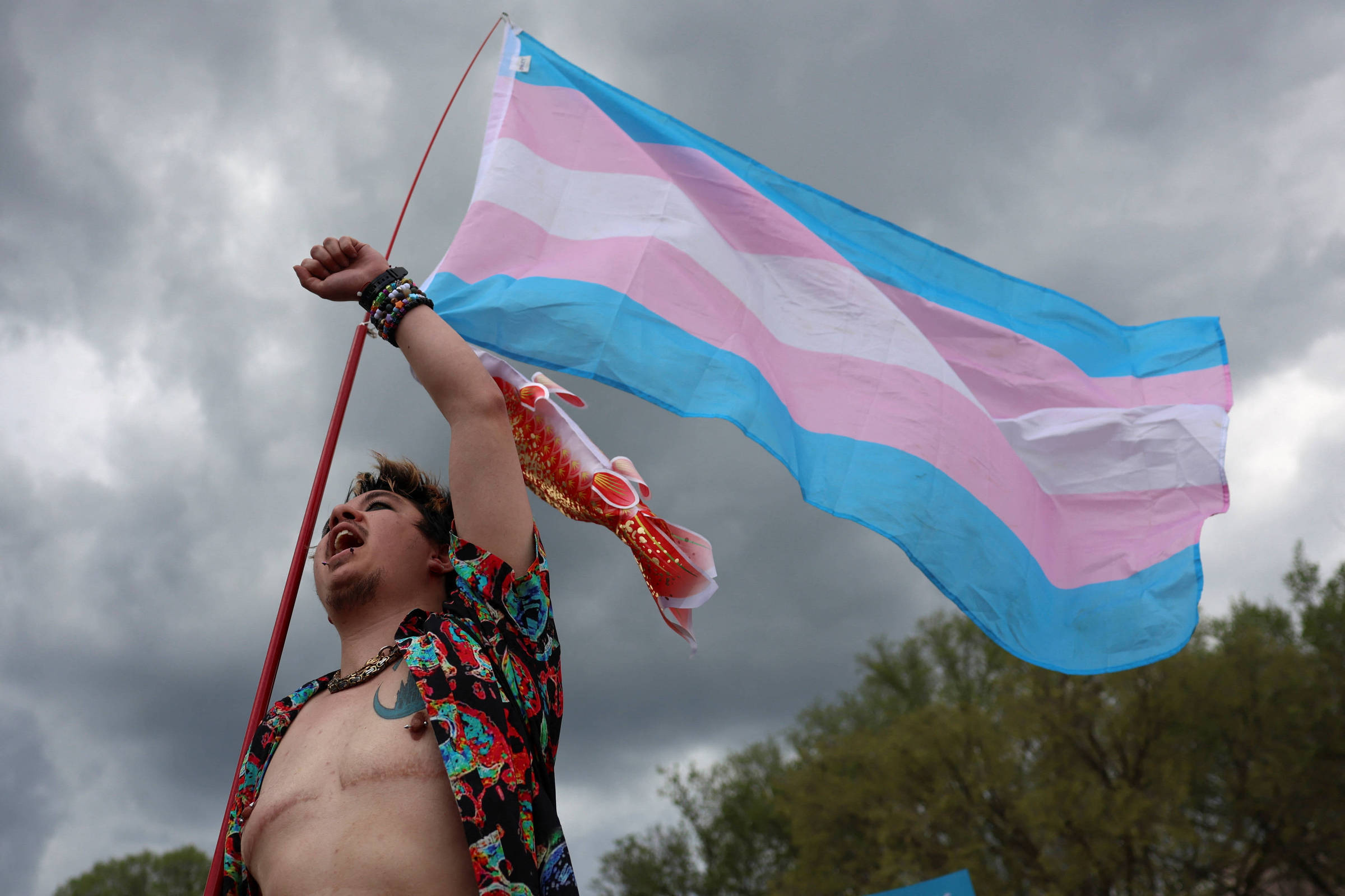 Suprema Corte dos EUA decidirá sobre a legalidade das proibições de trans em esportes escolares