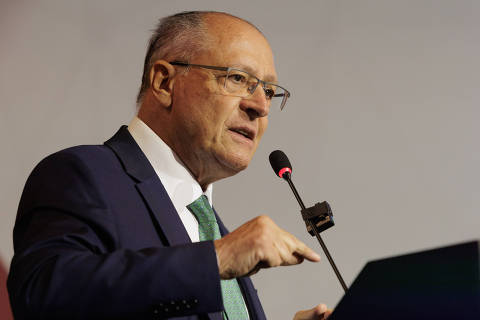 (250401) -- RIO DE JANEIRO, 1 abril, 2025 (Xinhua) -- El vicepresidente brasileño, Geraldo Alckmin, pronuncia un discurso durante la ceremonia de inauguración de la feria LAAD Defence & Security 2025, en Río de Janeiro, Brasil, el 1 de abril de 2025. (Xinhua/Claudia Martini) (cm) (jg) (ra) (vf)