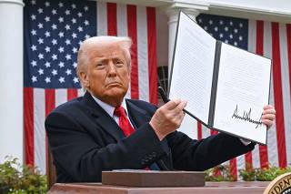 Trump delivers remarks on reciprocal tariffs
