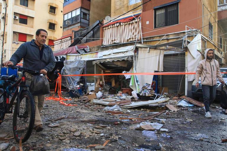 Bombardeio de Israel mata dirigente do Hamas e seus 2 filhos no Líbano; veja vídeo