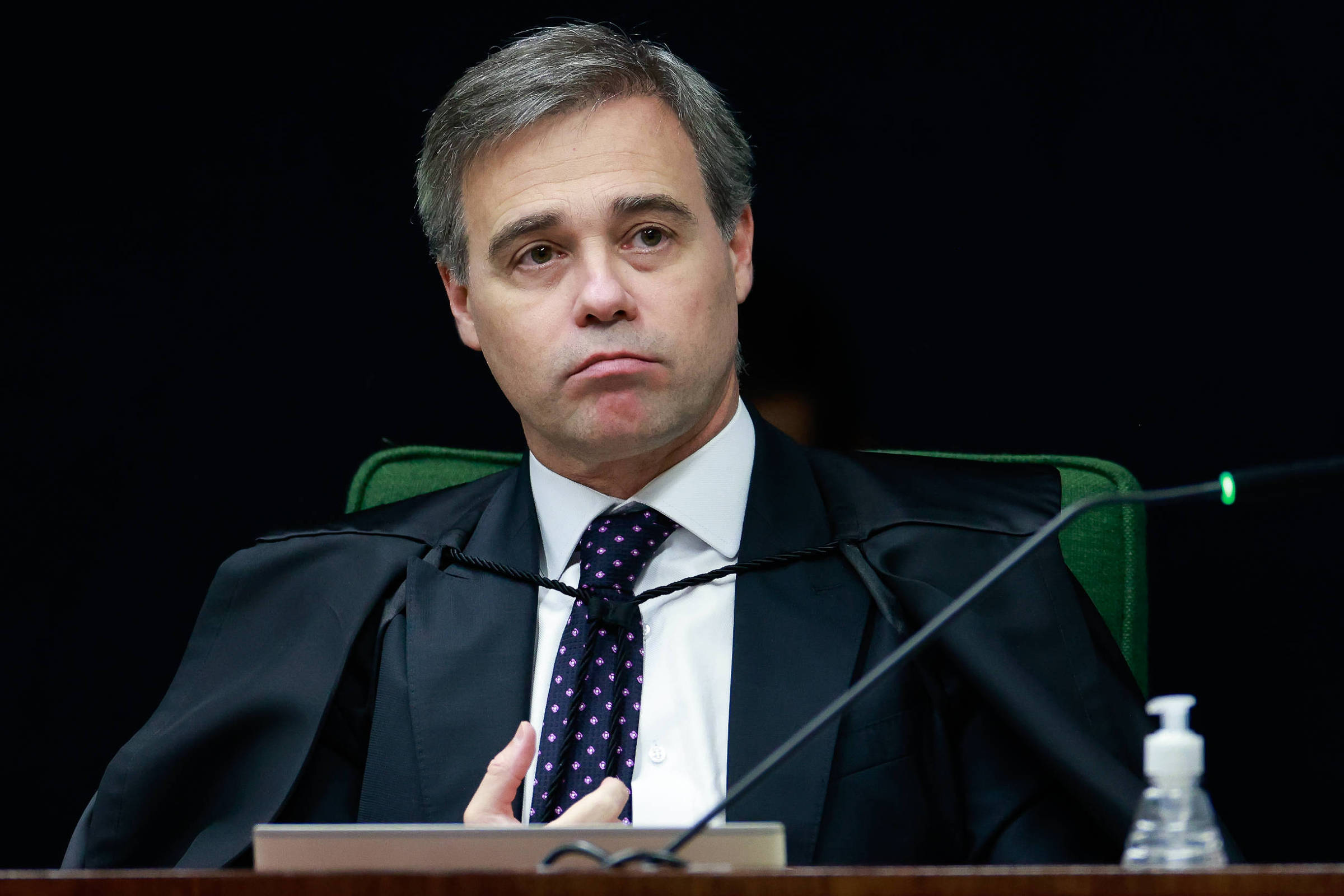 Instituto de André Mendonça lucra com orientação a empresas