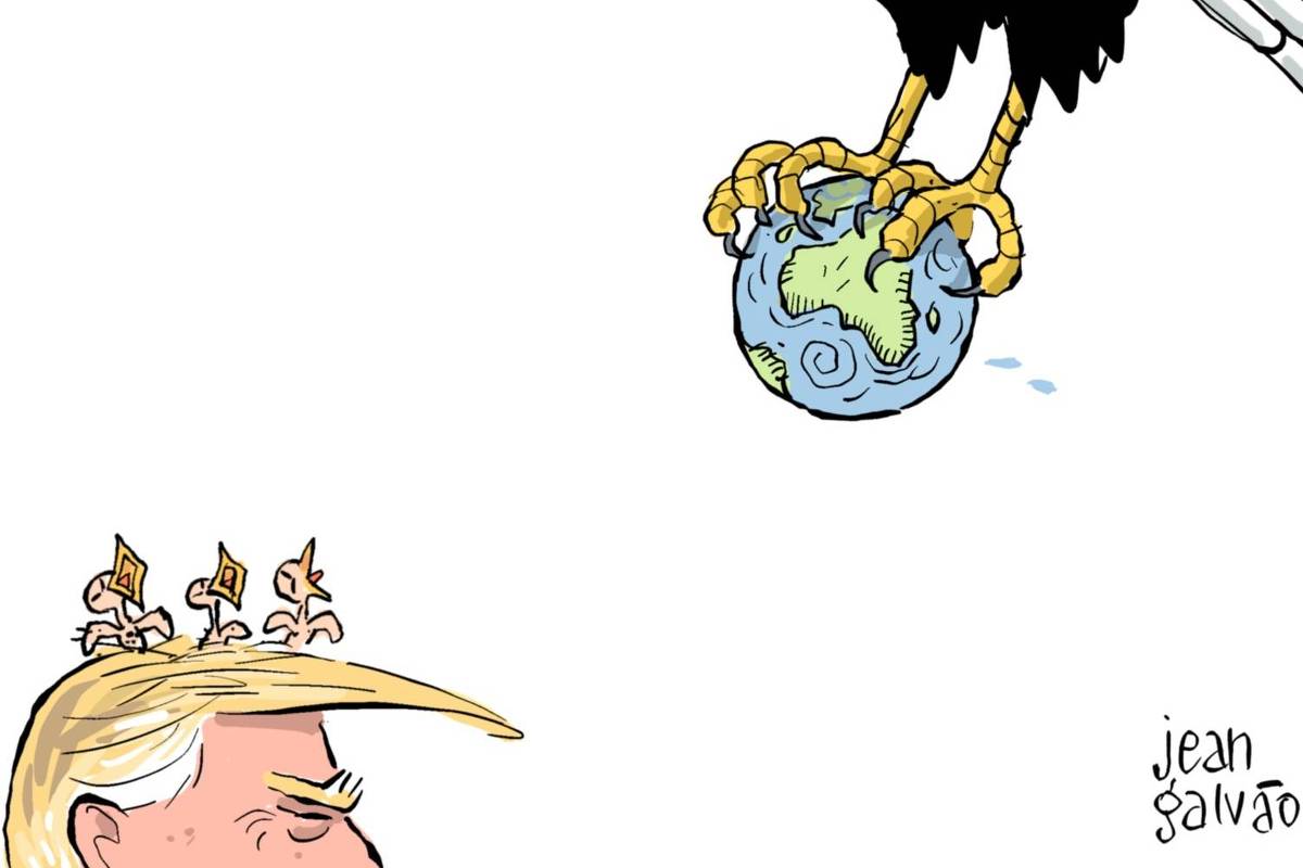 Charge de Jean Galvão mostra no canto inferior esquerdo uma caricatura de Donald Trump. Seu cabelo loiro está desenhado de forma alongada e pontuda, mas, em vez de fios de cabelo comuns, ele abriga pequenos filhotes de águia, transformando-se visualmente em um ninho. No canto superior direito, uma grande águia negra, símbolo frequentemente associado aos Estados Unidos, leva o planeta Terra, com suas garras afiadas, para seus filhotes famintos.