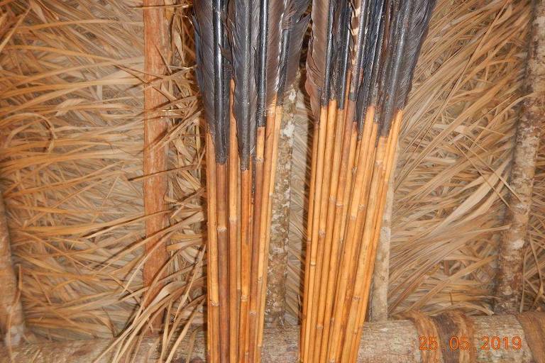 O comprimento das flechas é de mais de 3 metros