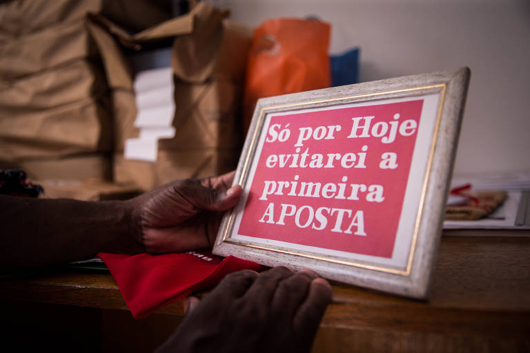 Com alta de apostas entre adolescentes, especialistas recomendam limitar publicidade por influencers