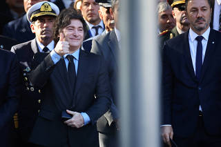 Argentina honours 