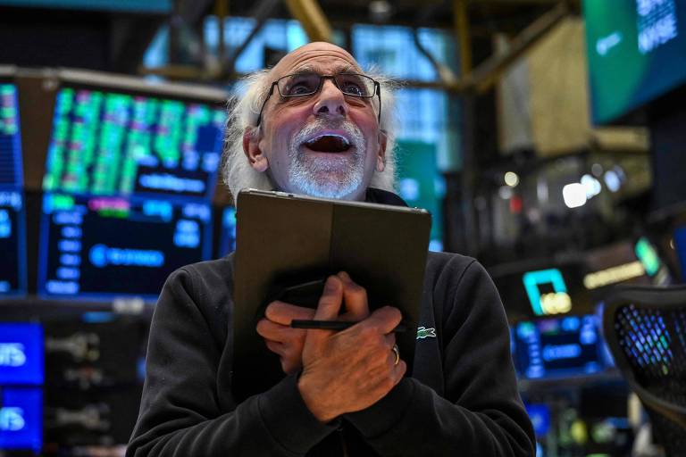 Ações dos EUA atingem recorde com mercados se recuperando do choque tarifário de Trump