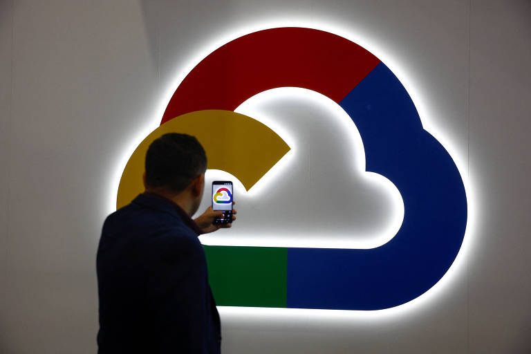 Google apresenta auxiliar digital que trabalha em hospital e quer popularizar funcionários de IA