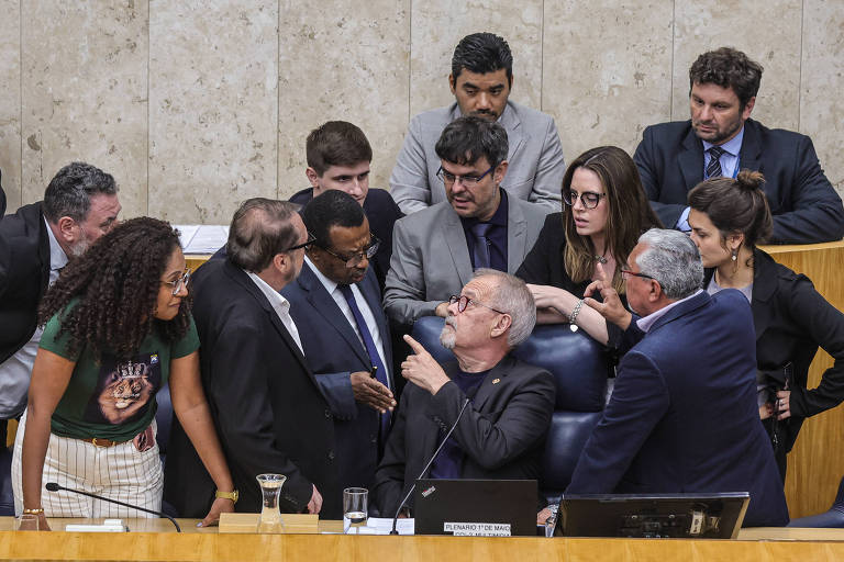 Aliados de Nunes agem para extinguir CPIs na Câmara Municipal