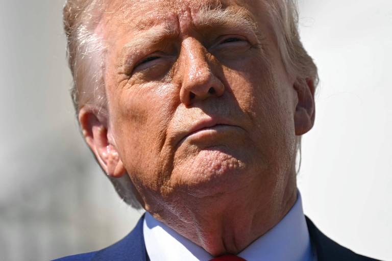 Discurso anti-China de Trump tem aderência nos EUA, mas imagem de Pequim já foi mais negativa