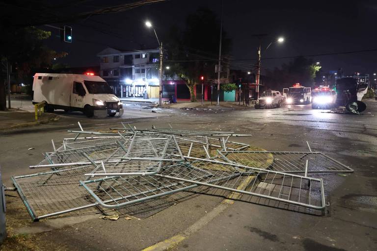 Dois torcedores morrem em tumulto e jogo Colo-Colo x Fortaleza é suspenso em Santiago