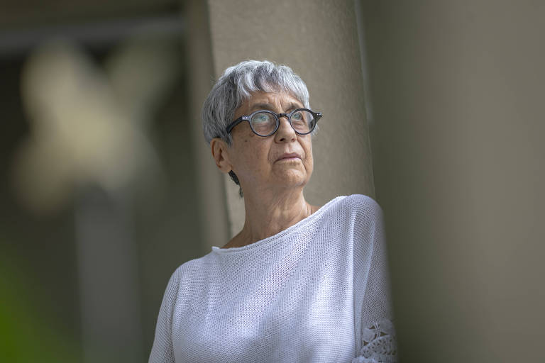 Brasil precisa cuidar de seus cuidadores, diz professora da USP