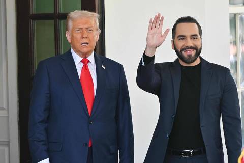 US President Donald Trump welcomes El Salvador's President Nayib Bukele upon arrival at the White House in Washington, DC, April 14, 2025. (Photo by ROBERTO SCHMIDT / AFP)