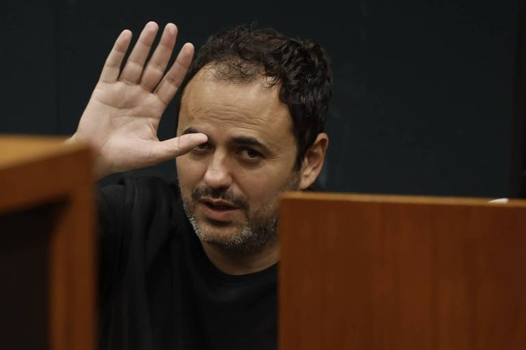 Efeito Glauber beneficia PSOL em momento de tensão interna