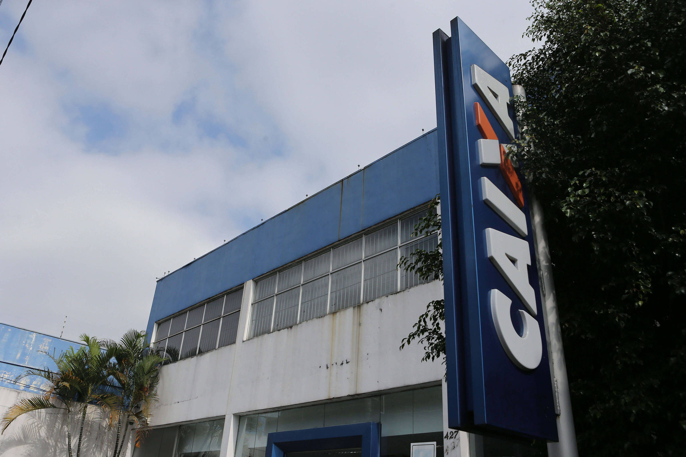 INSS e bancos não abrem nos feriados de Páscoa e Tiradentes; veja como será o funcionamento