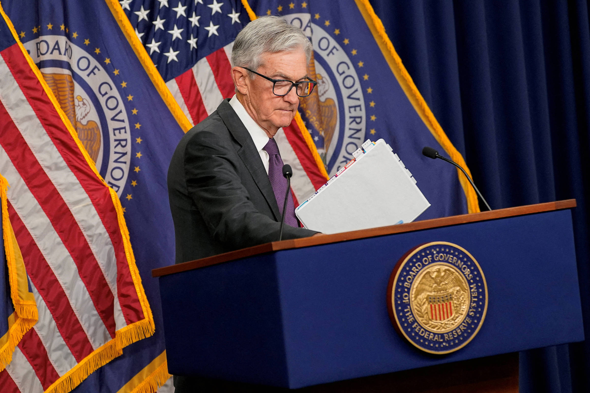 Cauteloso, Fed deve manter juros e esperar impacto de tarifas de Trump no país