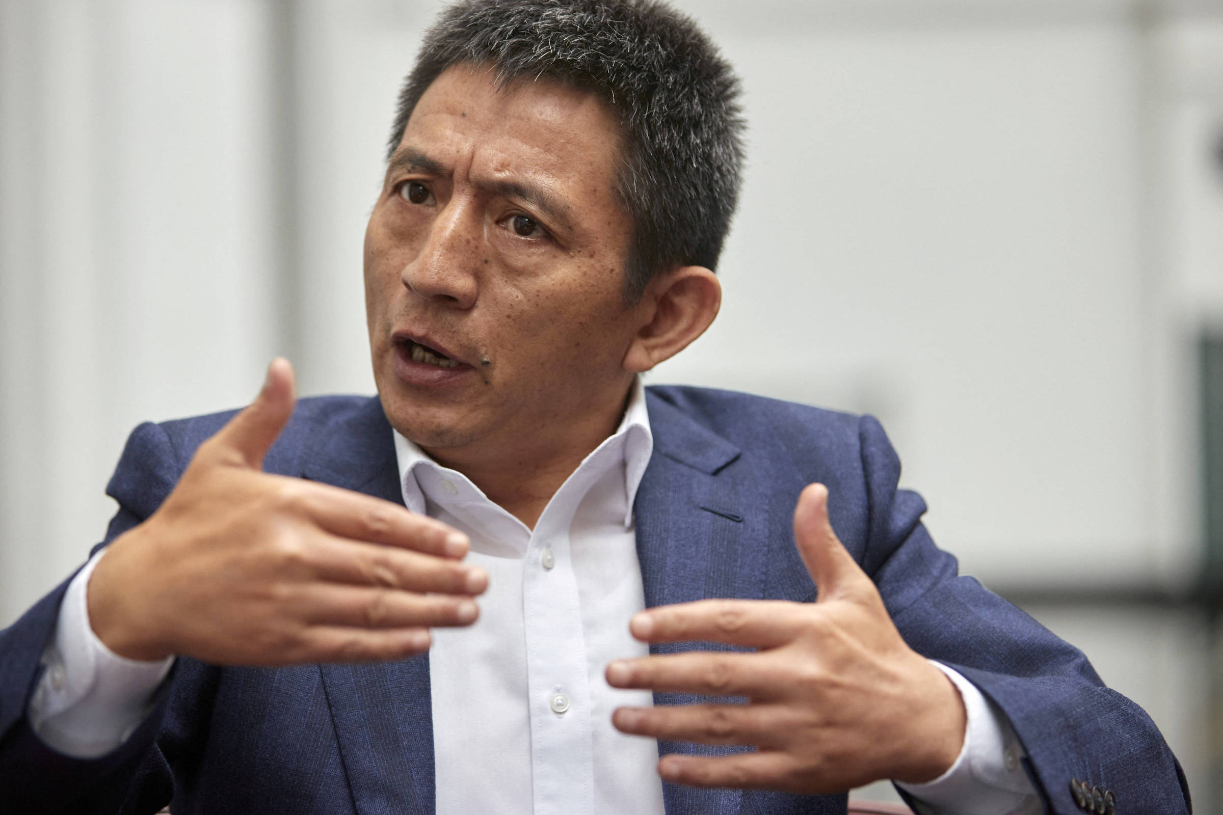 China surpreende e anuncia novo negociador comercial em meio à guerra tarifária com EUA