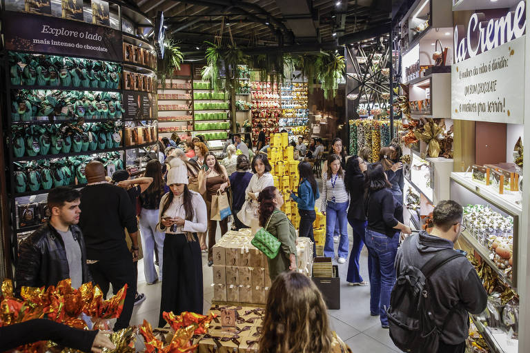 Com alto preço do chocolate, ovos de Páscoa mais baratos já esgotam em lojas de São Paulo