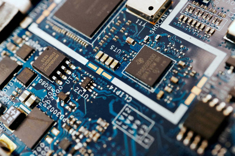 Nvidia vai lançar chip de IA mais barato para a China após restrições dos EUA