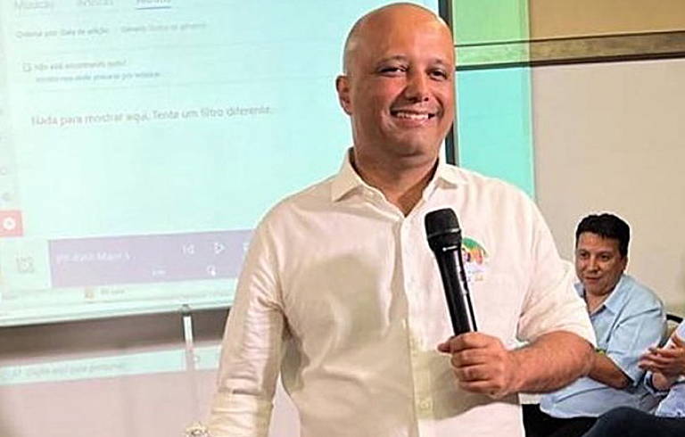 O pedido de urgência foi feito a partir de projeto de 2022 de autoria do ex-deputado Major Vitor Hugo (PL-GO). Segundo a proposta, ficam anistiados todos que participaram de manifestações nas rodovias, quartéis ou em qualquer outro lugar do território nacional entre 30 de outubro de 2022 e o dia em que a lei entrar em vigor