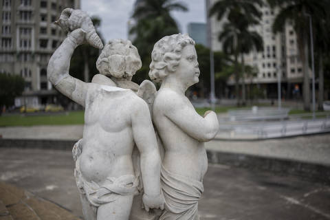 https://f.i.uol.com.br/fotografia/2025/04/17/174492240368016723b02a2_1744922403_3x2_th.jpg