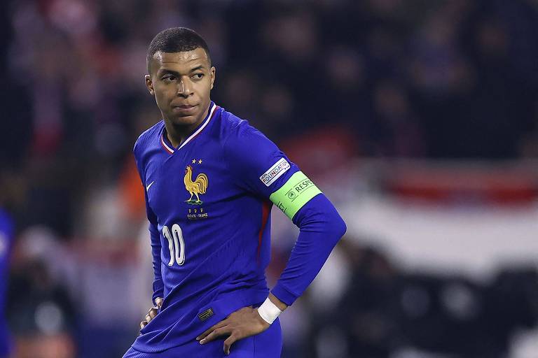 Time de Mbappé cai para terceira divisão francesa
