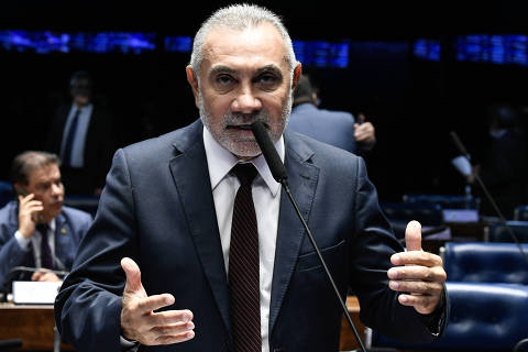 Plenário do Senado Federal durante sessão deliberativa ordinária semipresencial. 

Na ordem do dia, o PL 3.523/2019, que facilita localização de doadores de medula. Também deve ser votado o substitutivo da Câmara dos Deputados ao PL 4.815/2019, que estabelece ações de assistência social, promoção da saúde mental e prevenção do suicídio entre profissionais de segurança pública e defesa social. 

Em pronunciamento, à tribuna, senador Telmário Mota (Pros-RR).

Foto: Roque de Sá/Agência Senado