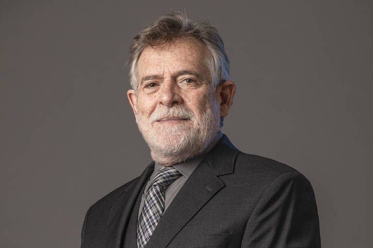 A Secretaria da Mulher da Câmara dos Deputados fez nota de repúdio contra áudios agressivos do ator José de Abreu contra Regina Duarte, então Secretária Especial de Cultura do governo Jair Bolsonaro;  'nesses áudios, o ator José de Abreu atacou a atriz Regina Duarte assumindo postura machista e misógina. O conteúdo dos áudios revela verdadeira ofensa a todas as mulheres', diz a nota