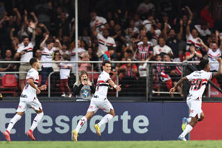 Brasileiro Championship - Sao Paulo v Santos