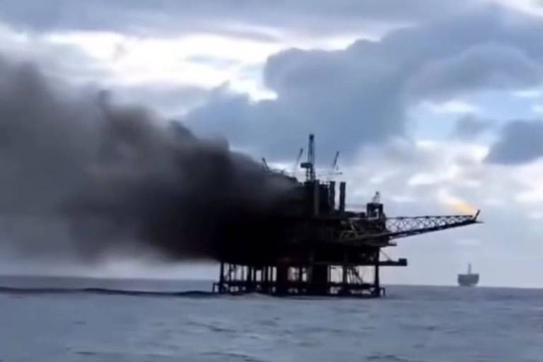 Cinco trabalhadores continuam internados após incêndio em plataforma da Petrobras
