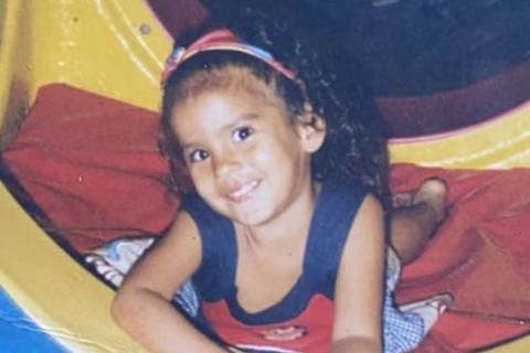 Bella Campos criança