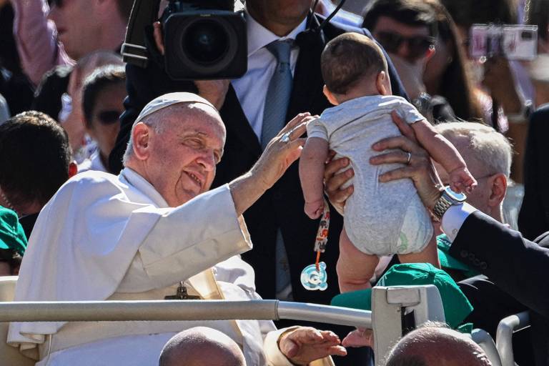 Como o papa Francisco permitiu batismo de minha filha caçula