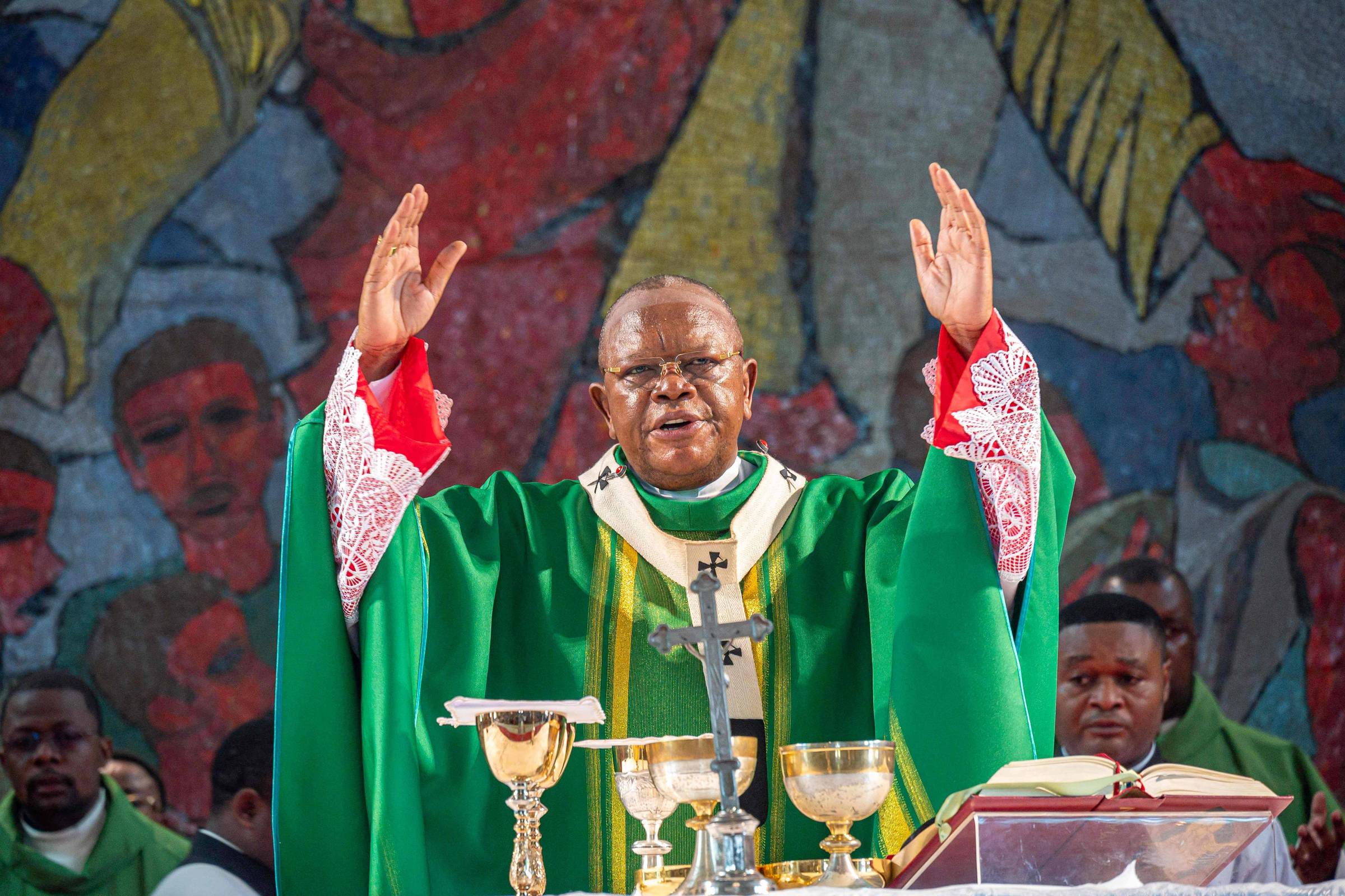 Candidato congolês a papa liderou resistência a bênção de Francisco para casais do mesmo sexo